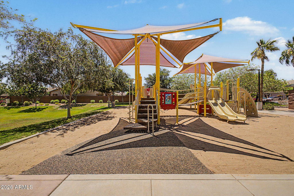 1360 W Joshua Tree Avenue - Photo 49