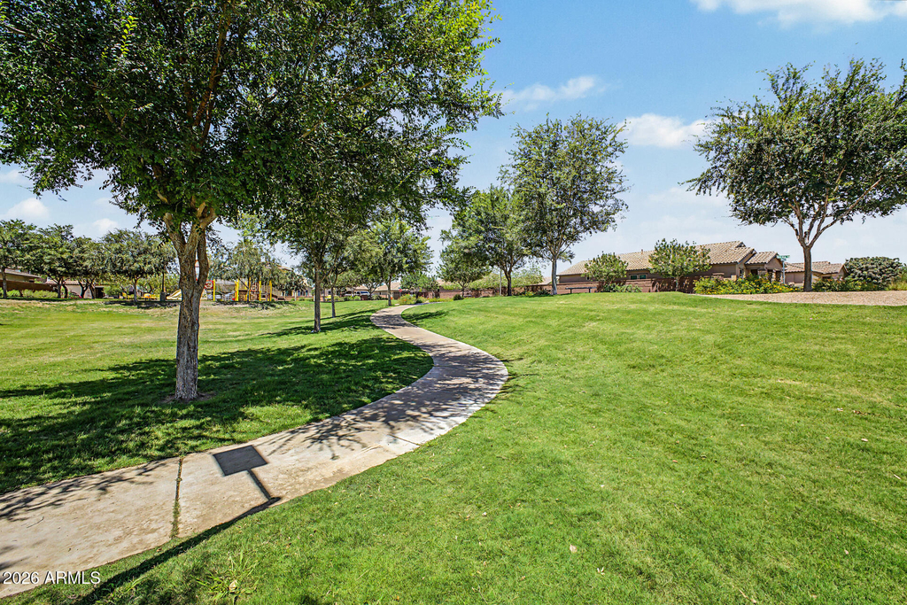 1360 W Joshua Tree Avenue - Photo 45
