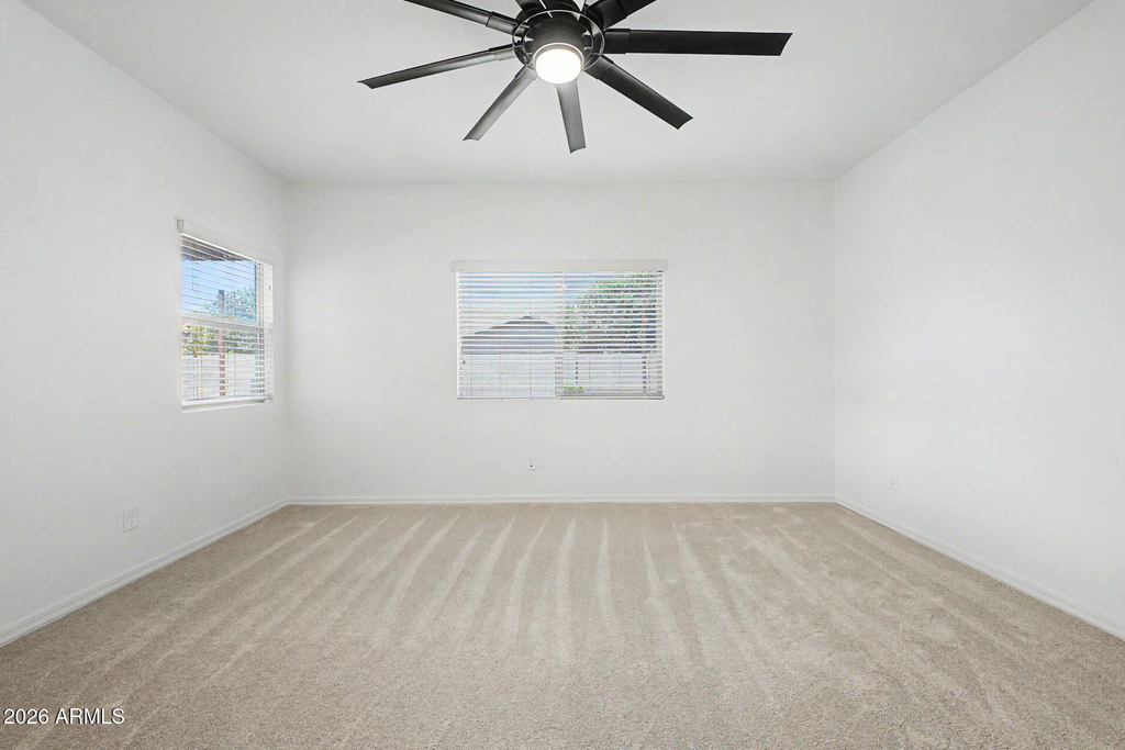 1360 W Joshua Tree Avenue - Photo 18