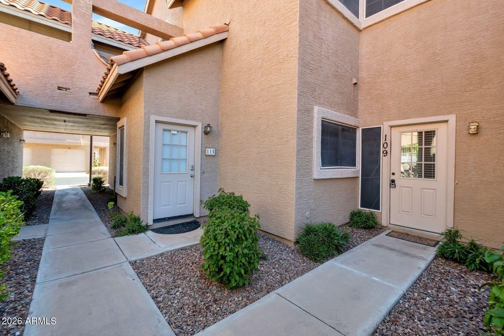 1633 E Lakeside Drive - Photo 2
