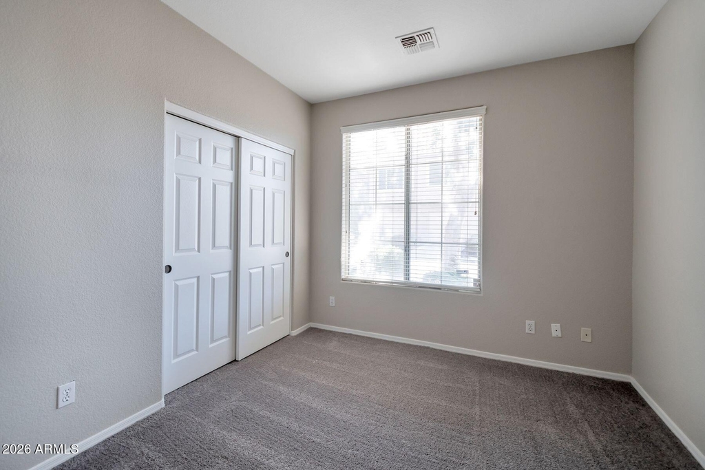 1633 E Lakeside Drive - Photo 10