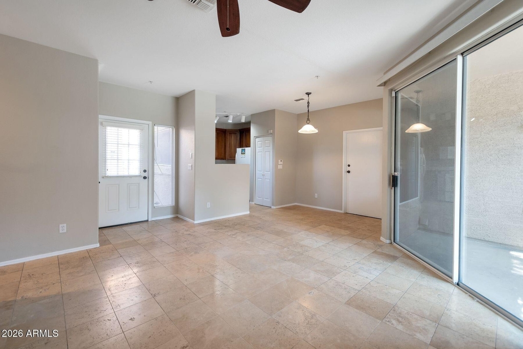 1633 E Lakeside Drive - Photo 8