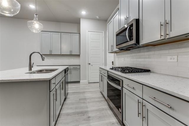 1888 Strand Street - Photo 9