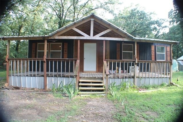 148 Golden Oaks Drive - Photo 0