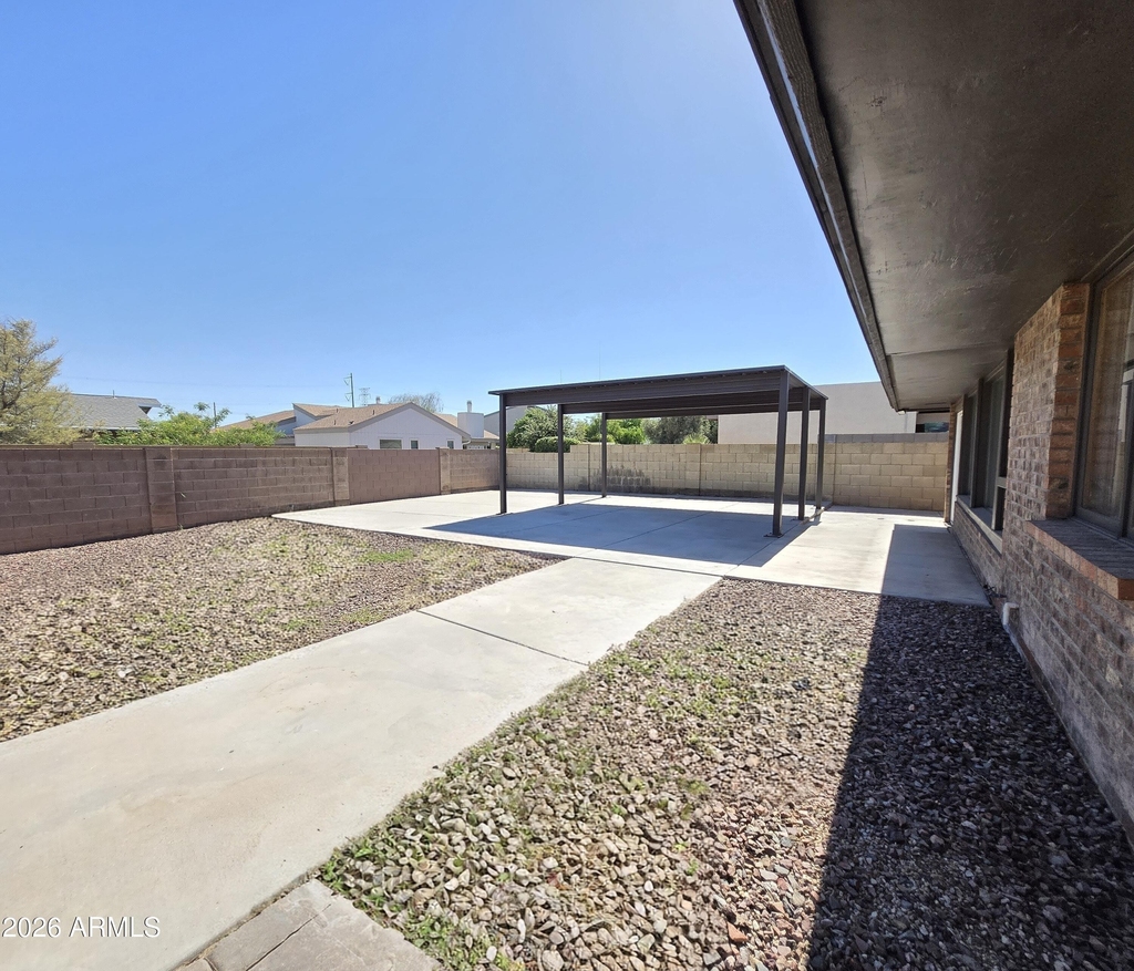 1731 E Redfield Road - Photo 21