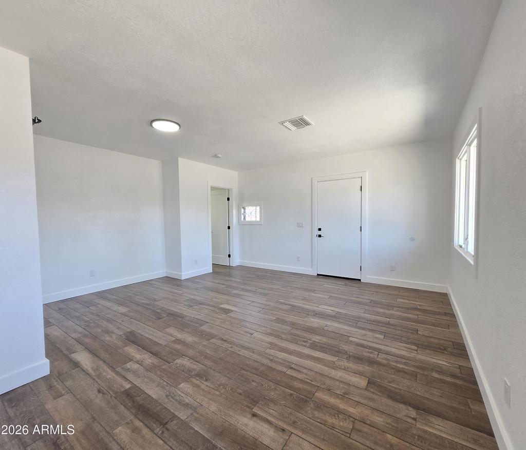 1731 E Redfield Road - Photo 12