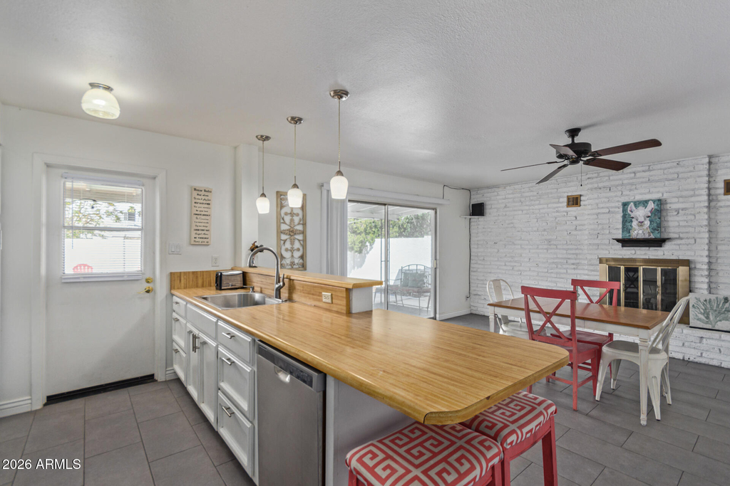 106 E Geneva Drive - Photo 5