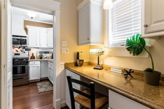 5439 Melrose Avenue - Photo 8