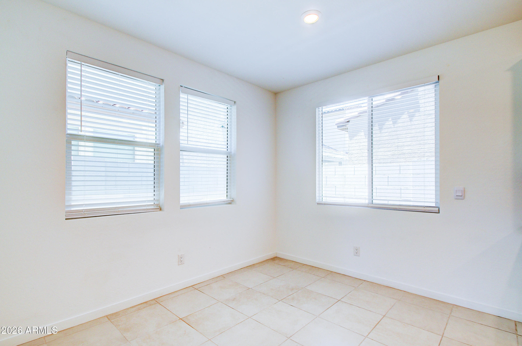 9902 E Tamery Avenue - Photo 8