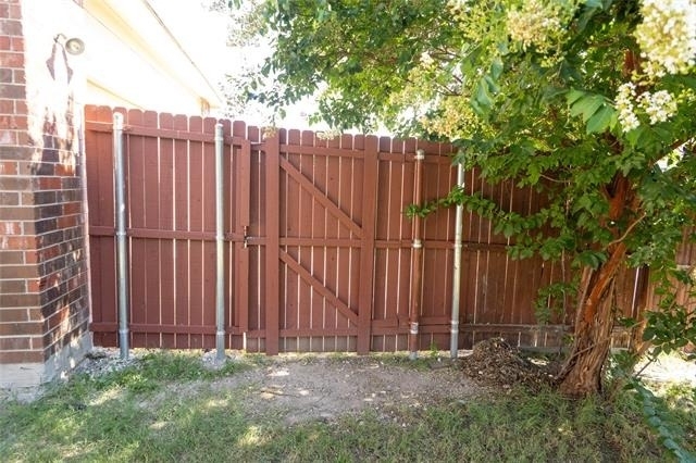 1407 Hazelwood Drive - Photo 9