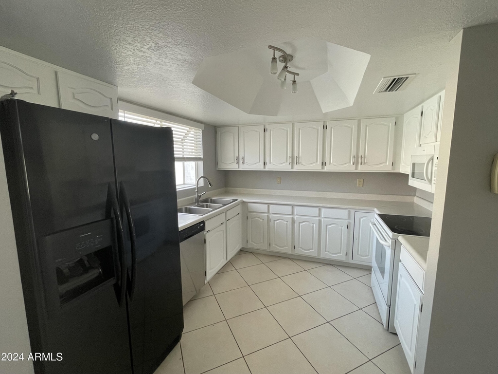 456 E Silver Creek Road - Photo 6