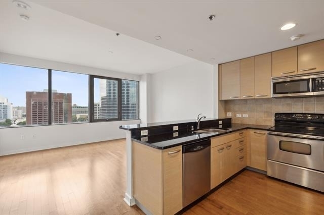 1200 Main Street - Photo 3