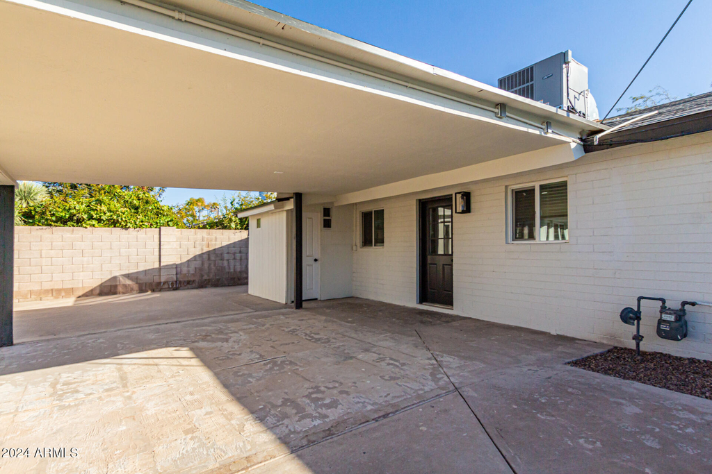 818 W Elna Rae Street - Photo 37