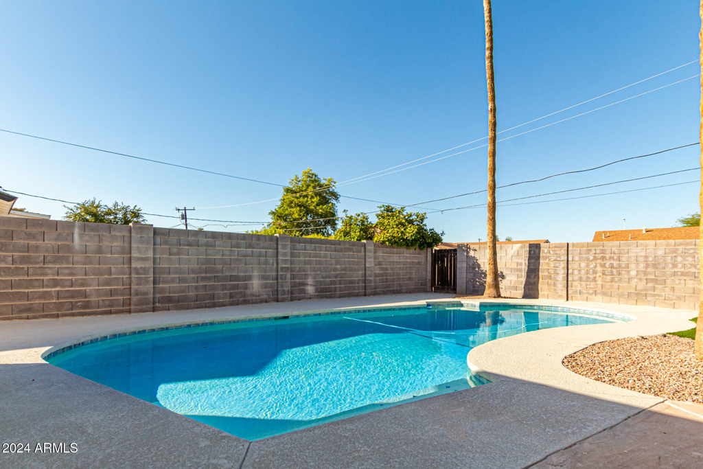 818 W Elna Rae Street - Photo 43