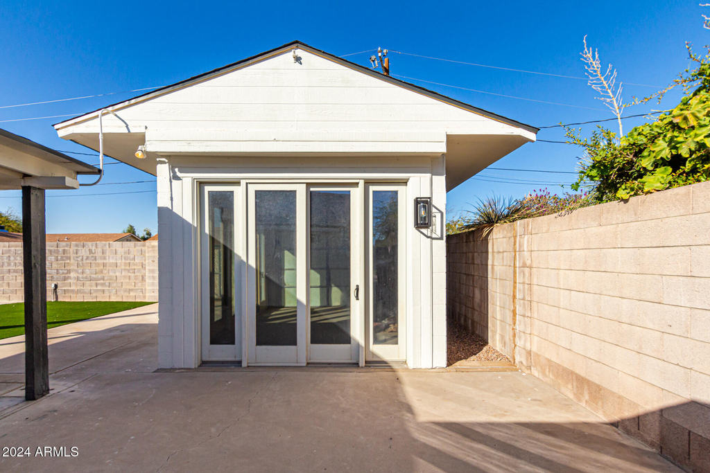 818 W Elna Rae Street - Photo 39