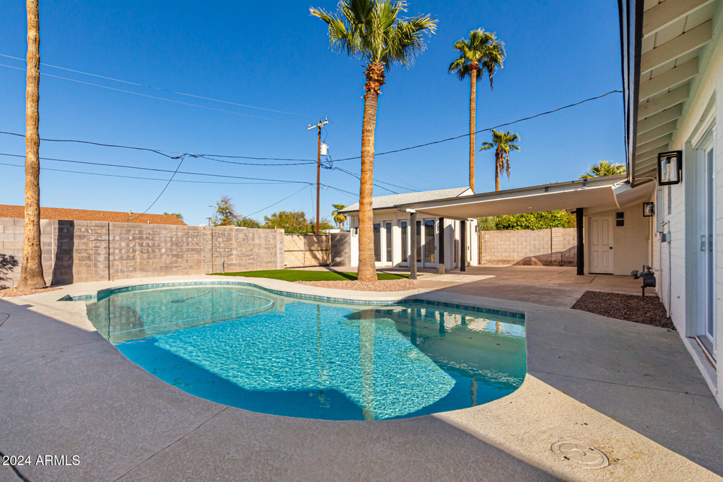 818 W Elna Rae Street - Photo 45