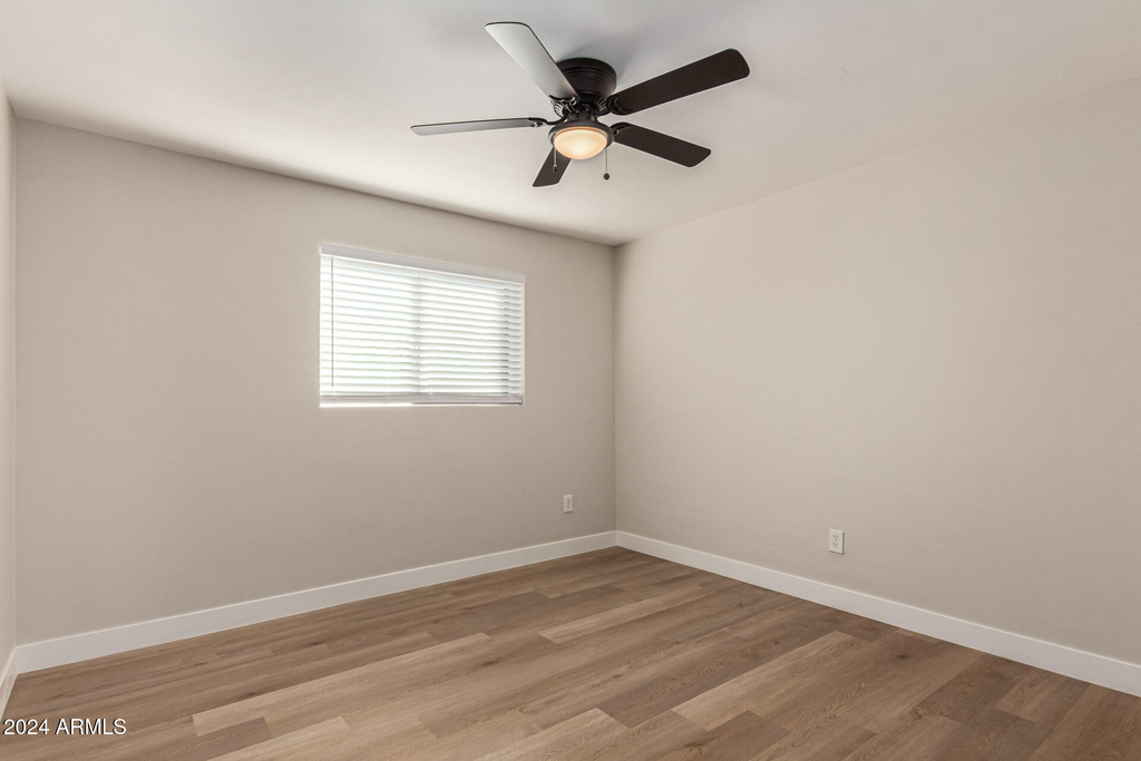 818 W Elna Rae Street - Photo 34
