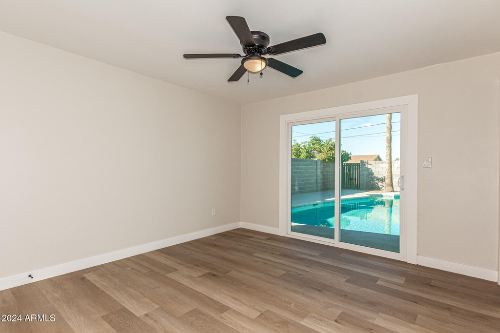 818 W Elna Rae Street - Photo 25