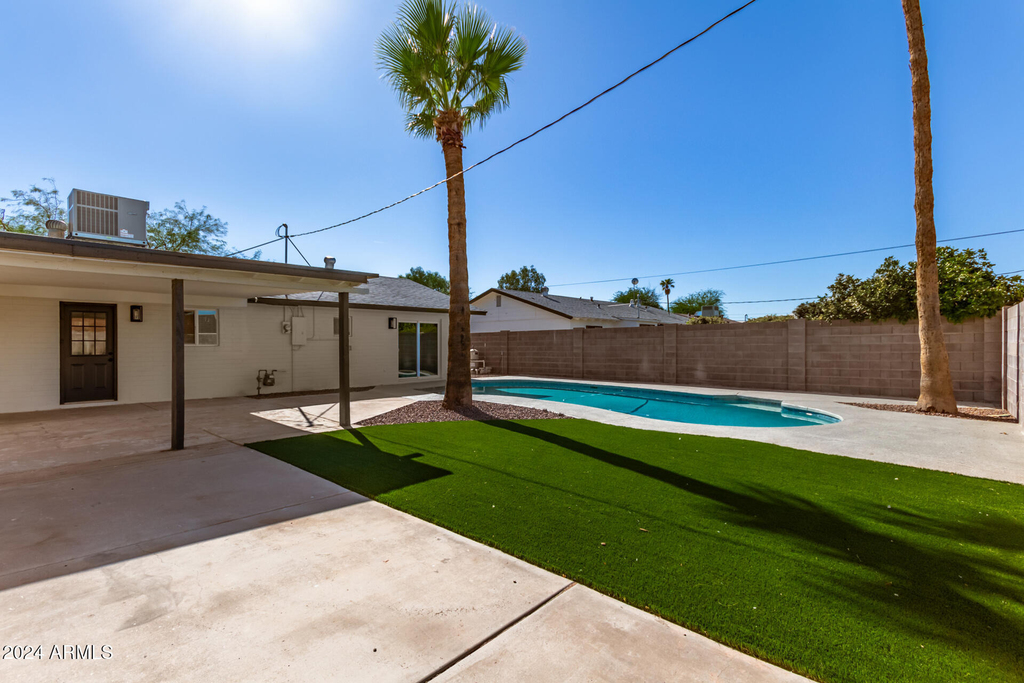 818 W Elna Rae Street - Photo 51