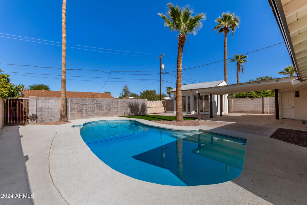 818 W Elna Rae Street - Photo 49