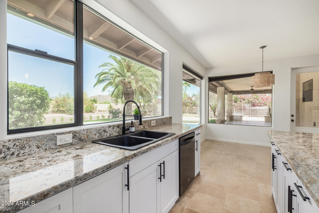 32015 N 71st Street - Photo 1