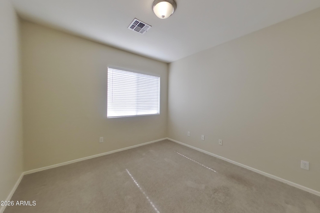 11634 W Vogel Avenue - Photo 12