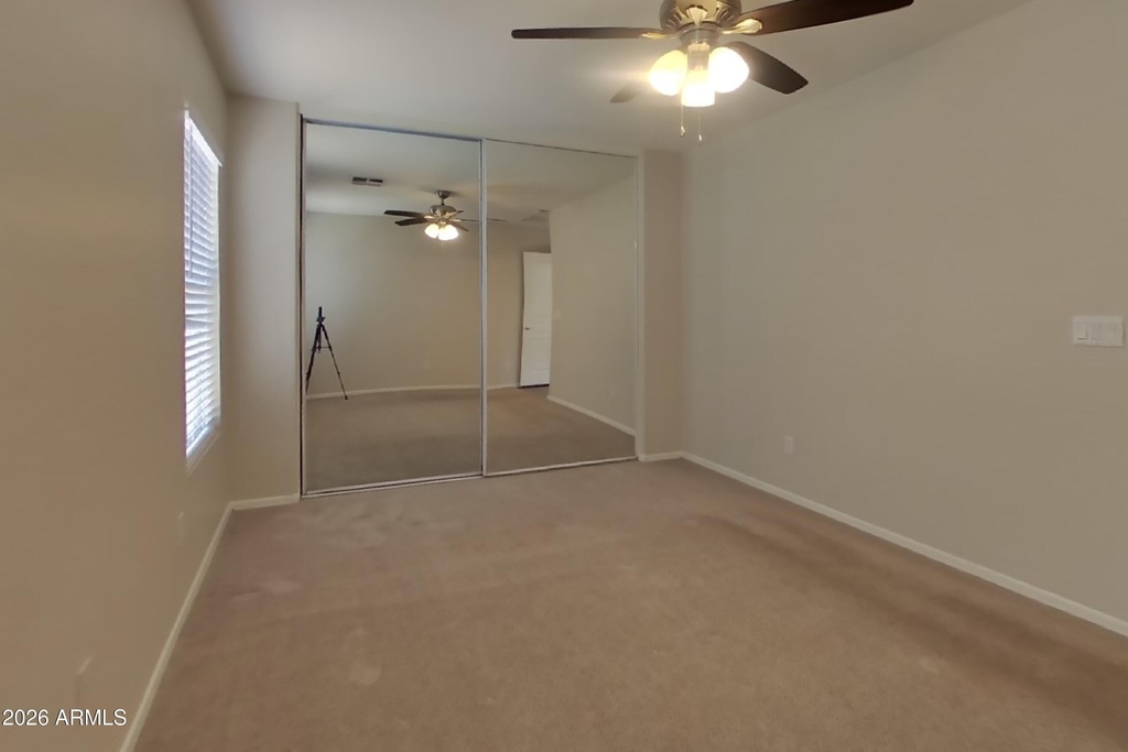 11634 W Vogel Avenue - Photo 6