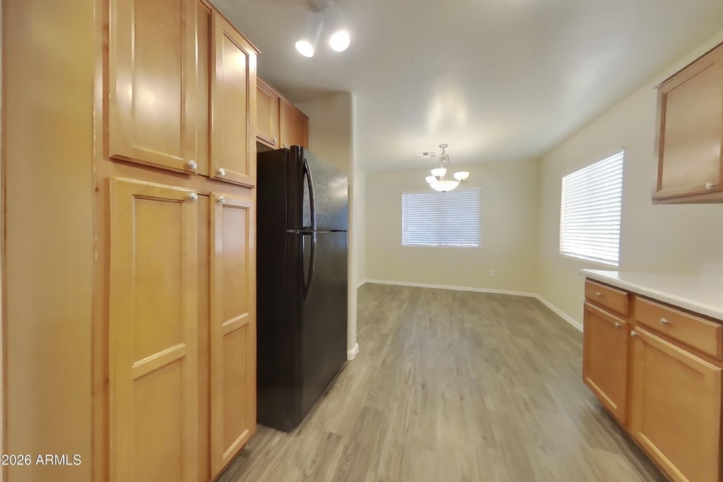 11634 W Vogel Avenue - Photo 4