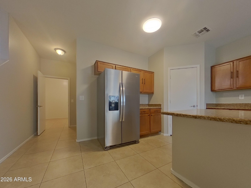 23873 W Bowker Street - Photo 4