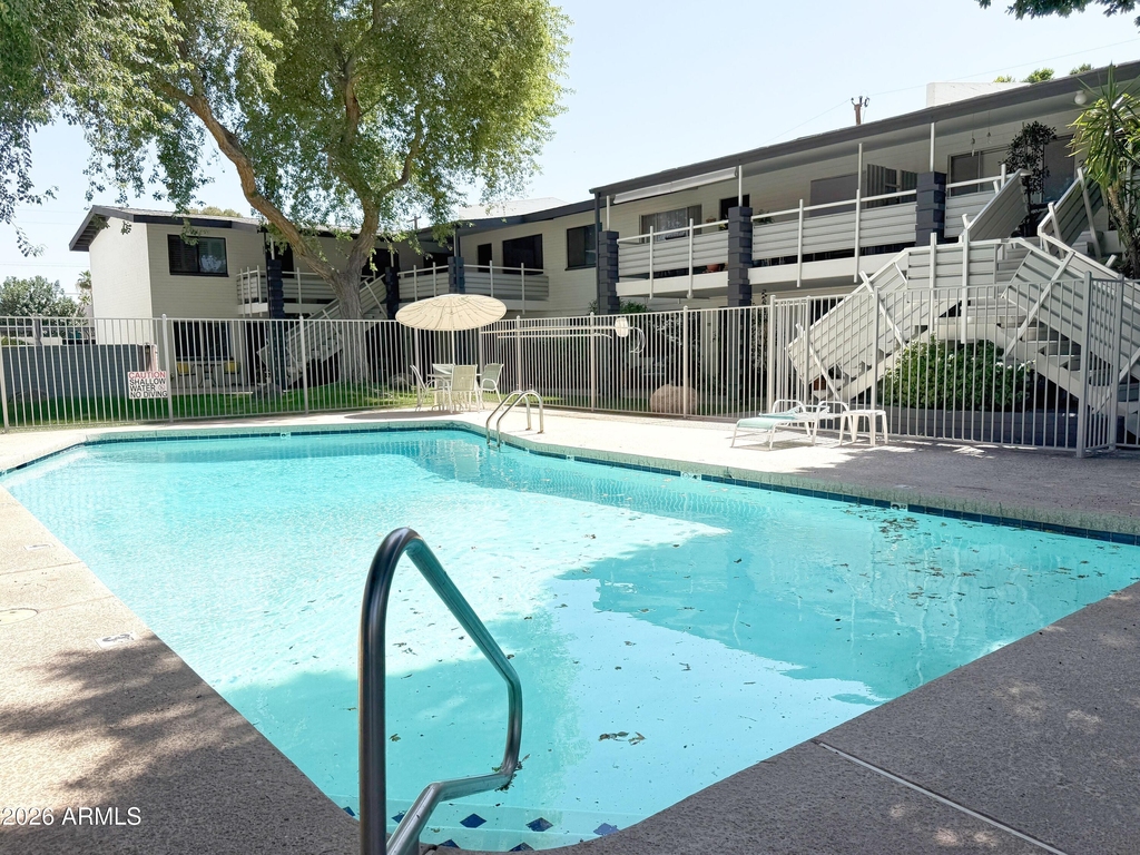 749 E Montebello Avenue - Photo 17