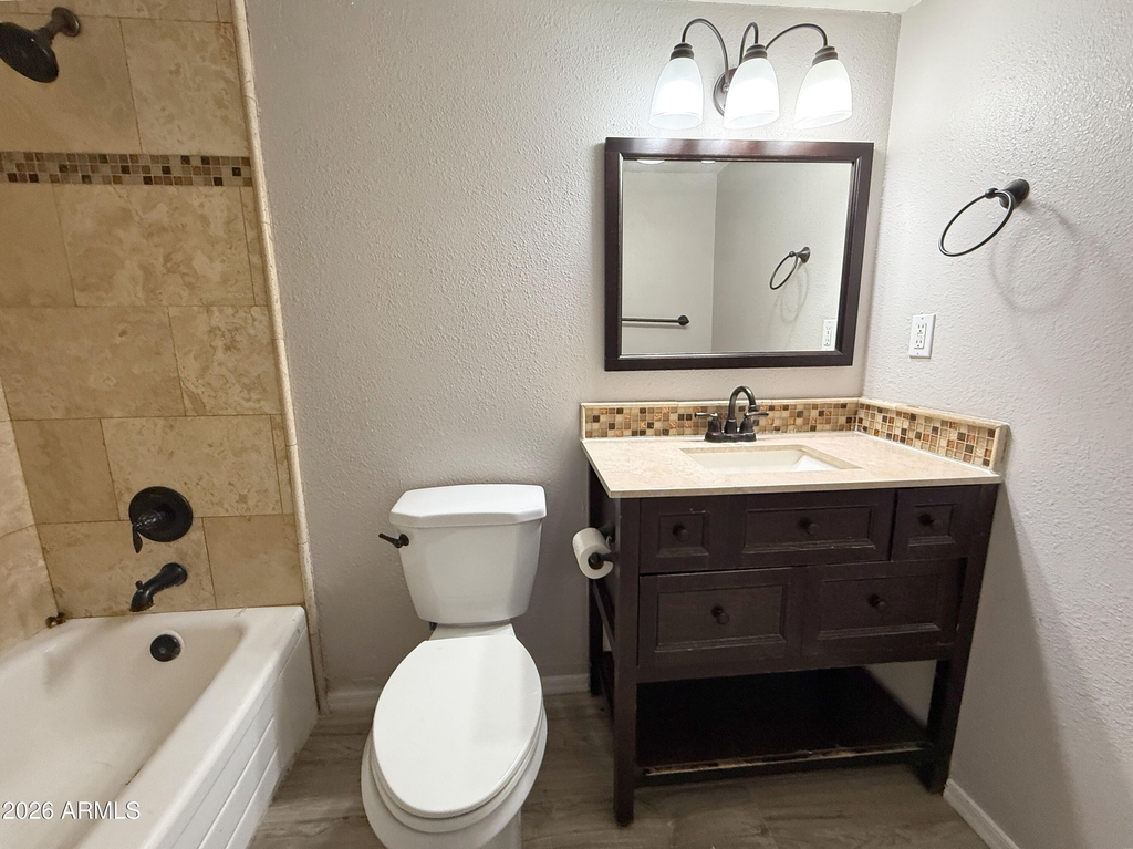 749 E Montebello Avenue - Photo 13