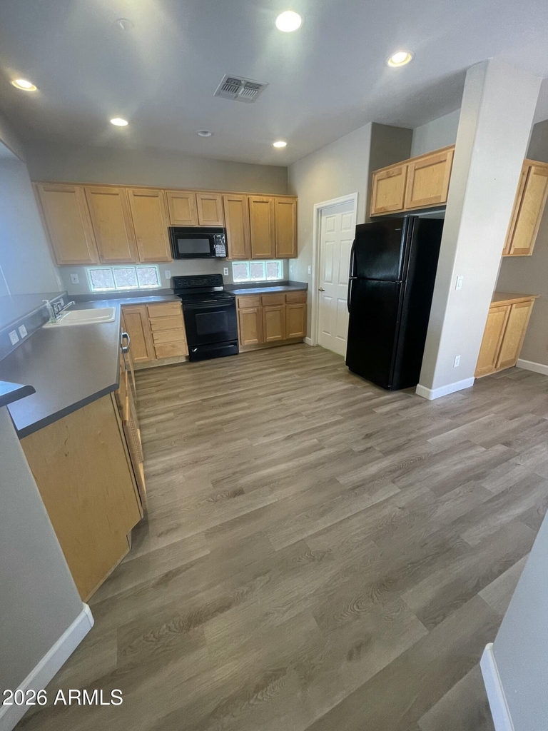 41831 N Mill Creek Way - Photo 3