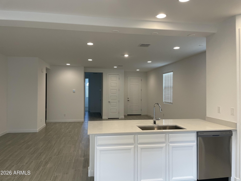 9343 W Glenrosa Avenue - Photo 2