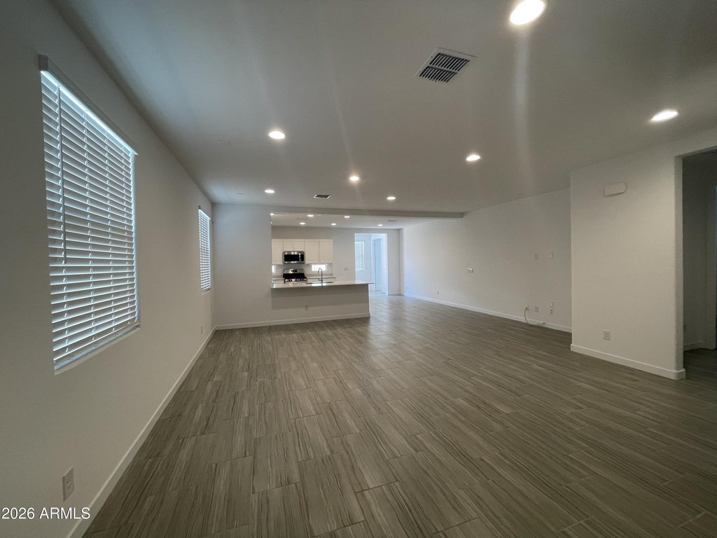 9343 W Glenrosa Avenue - Photo 9