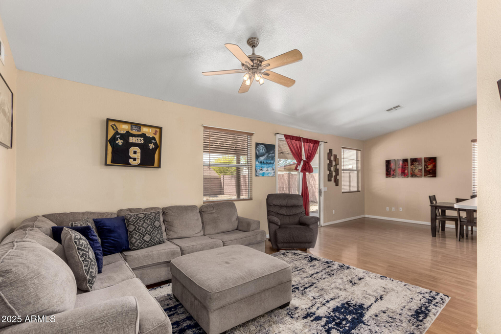 8375 W Dahlia Drive - Photo 3
