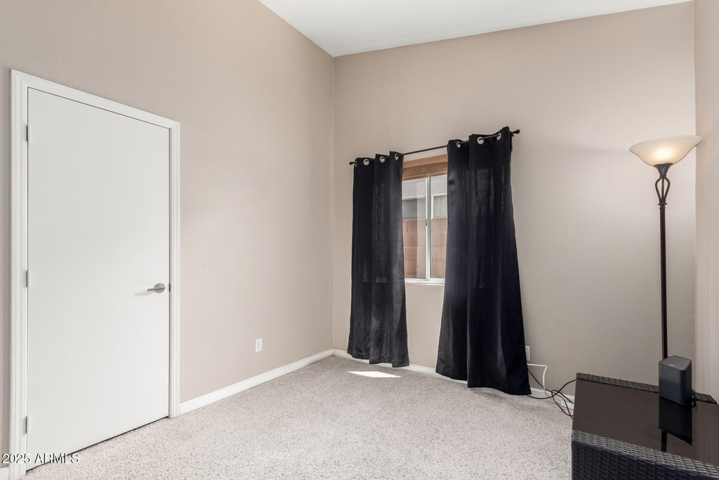 8375 W Dahlia Drive - Photo 15