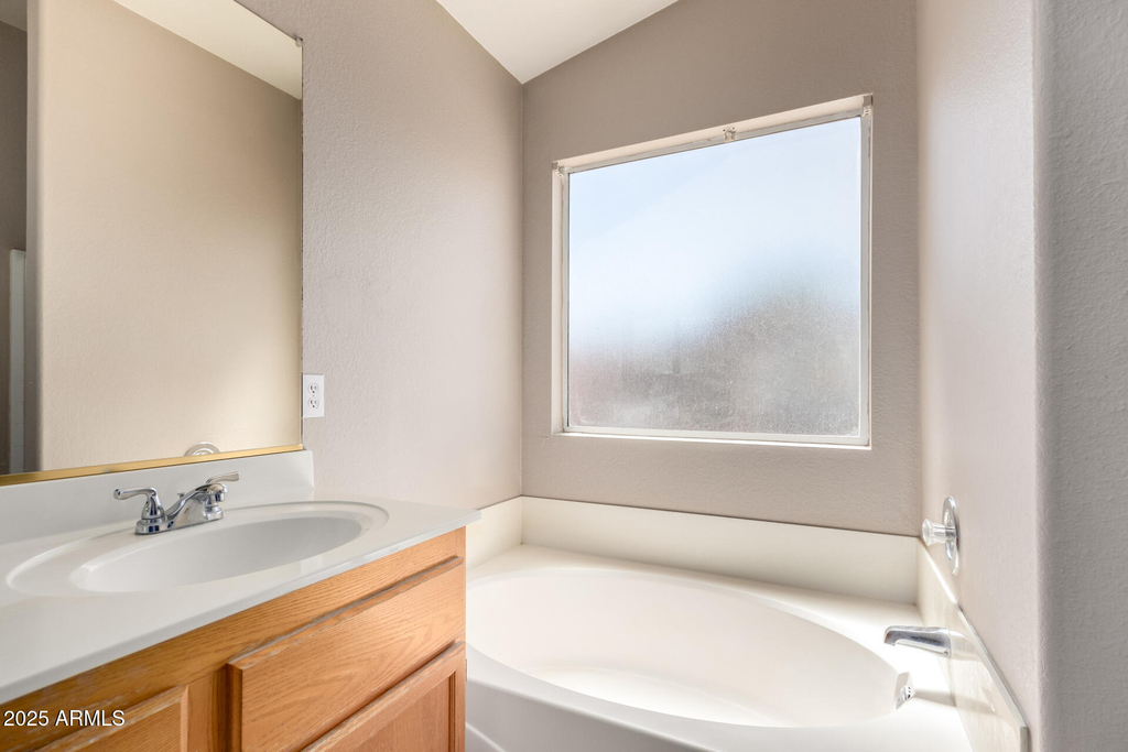 8375 W Dahlia Drive - Photo 13