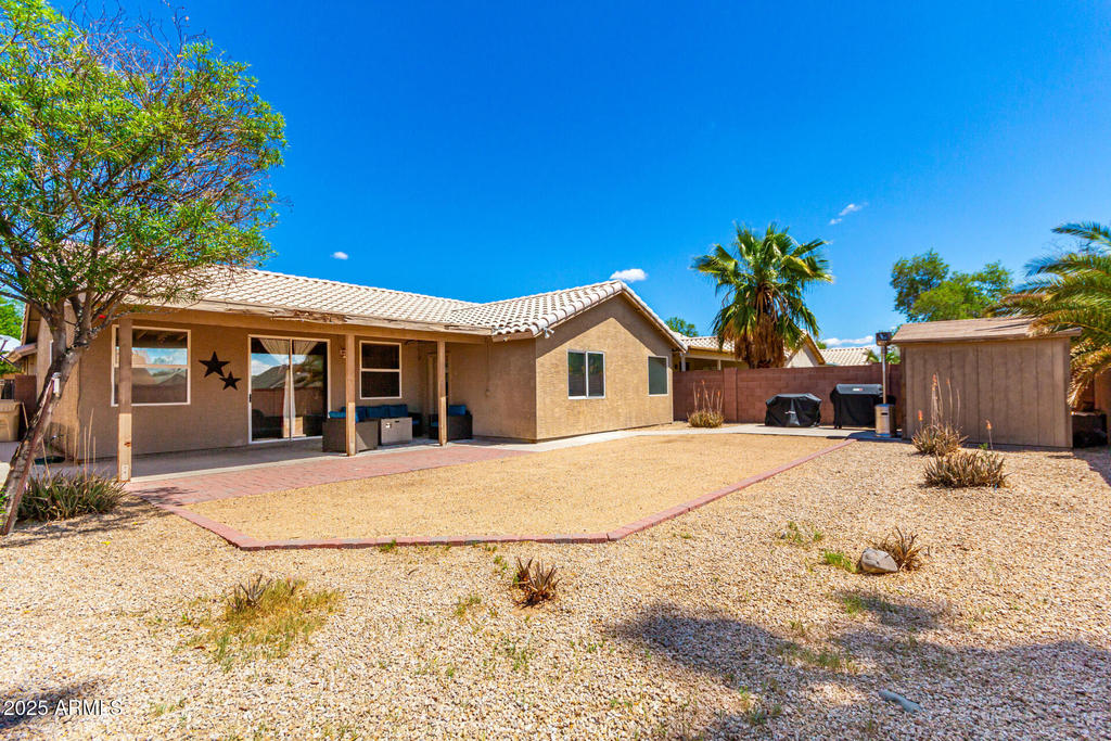 8375 W Dahlia Drive - Photo 22