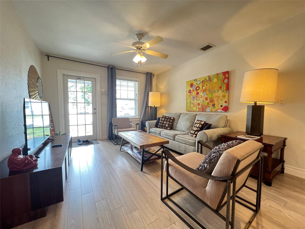 819 Sw 9th Terrace - Photo 12
