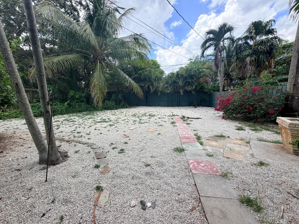 819 Sw 9th Terrace - Photo 24