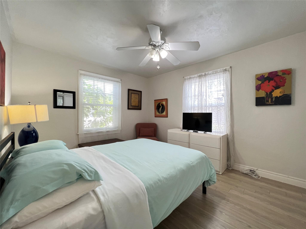 819 Sw 9th Terrace - Photo 17