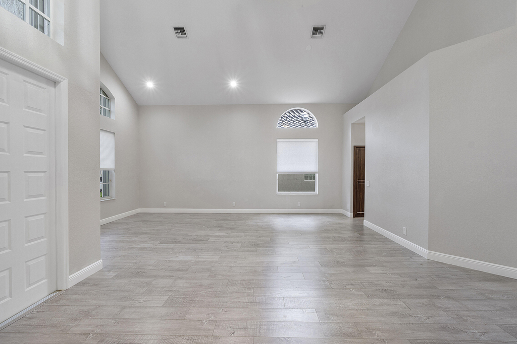 6364 Nw 78th Drive - Photo 7