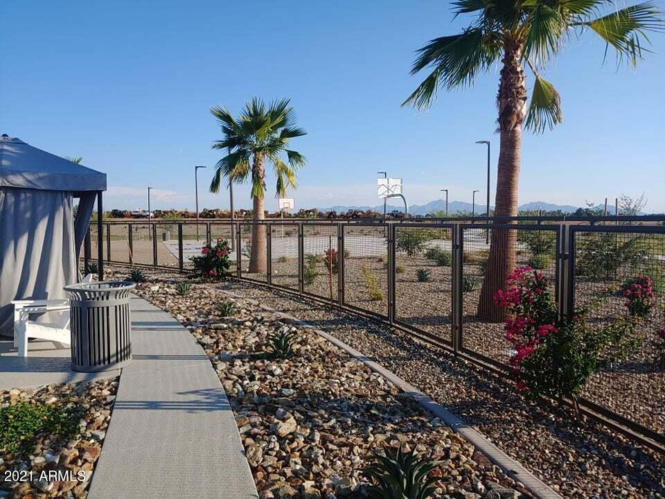 8746 W Solano Drive - Photo 28