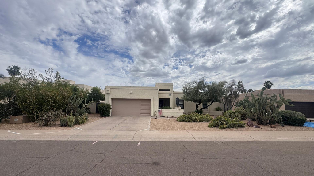 6707 E Kelton Lane - Photo 0