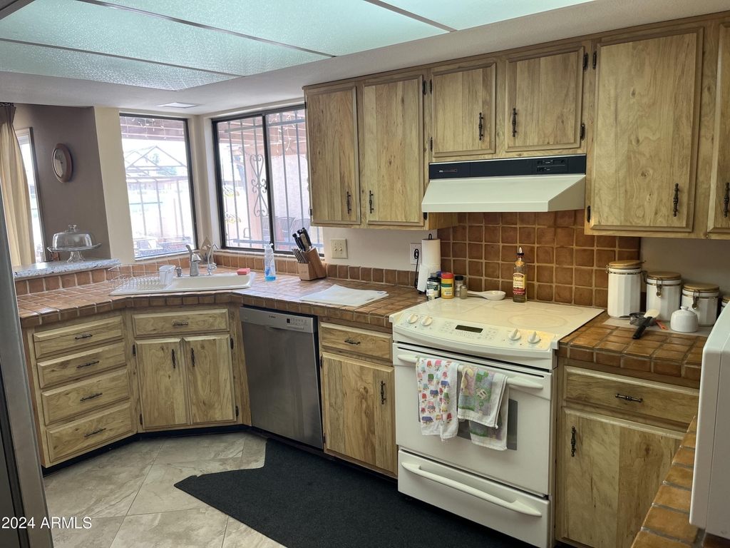26005 S Howard Drive - Photo 5
