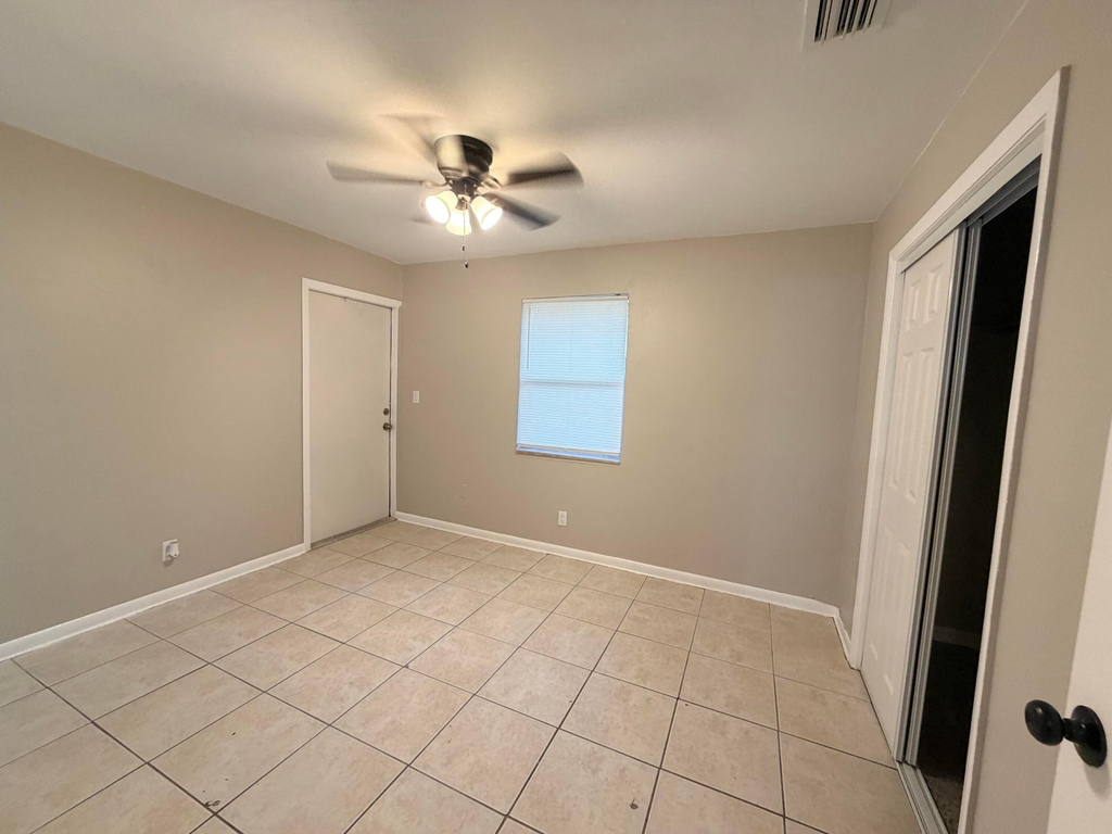 612 4th Street - Photo 4