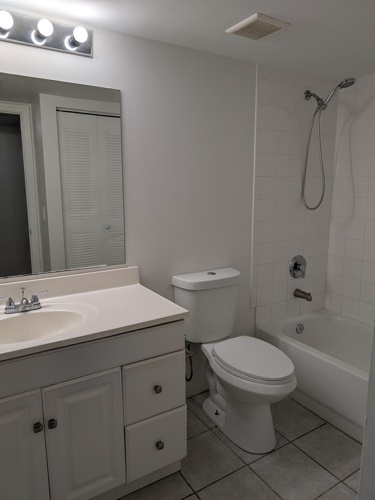 5001 Wiles Road - Photo 31