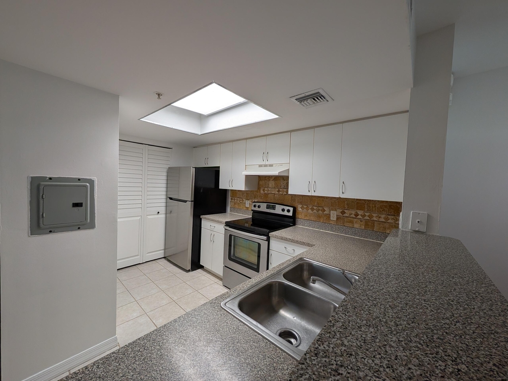 5001 Wiles Road - Photo 6