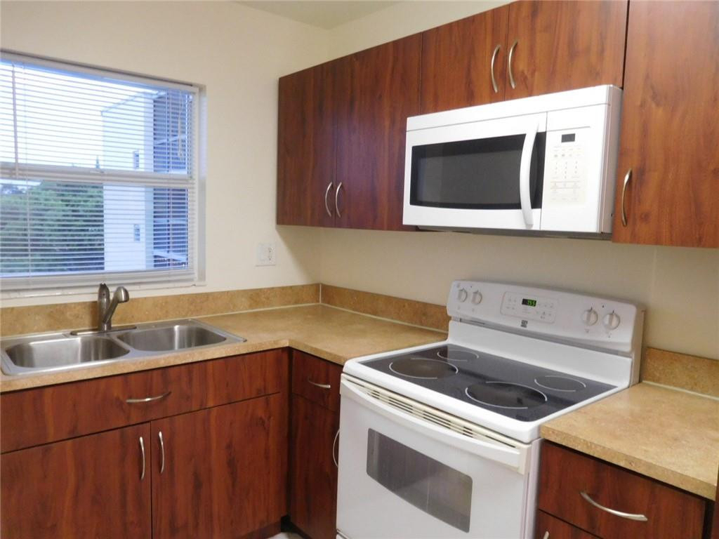 1425 Arthur Street - Photo 1