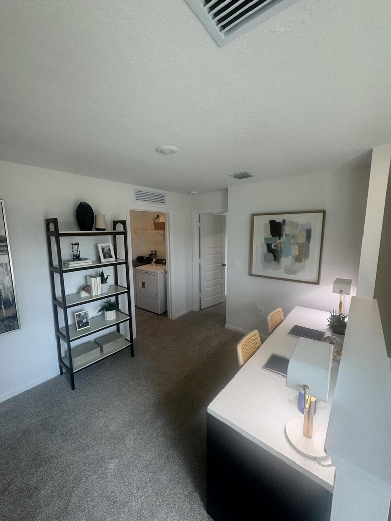 526 Salisbury Circle - Photo 16
